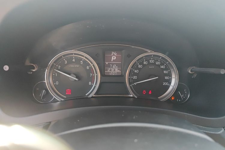 铃木 启悦 2015款 1.6L 自动乐享型中控内饰15