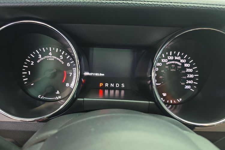 福特 Mustang 2017款 2.3T 性能版中控内饰15