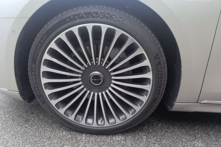 鸿蒙智行 享界S9 2024款 纯电 Ultra 四驱旗舰版车身外观6007