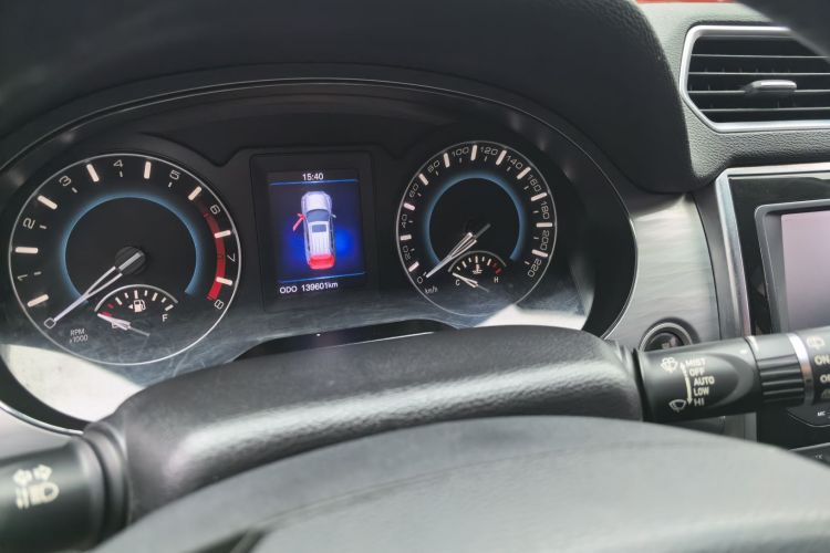 哈弗H2 2014款 1.5T 手动两驱精英版局部细节14