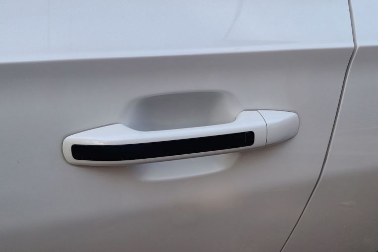 宝骏RC-5 2020款 1.5L 手动智耀豪华型中控内饰7001