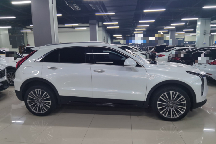 凯迪拉克XT4 2024款 28T 两驱尊贵型车身外观6002