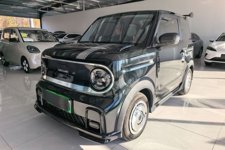 吉利银河 2025款 210km 熊猫卡丁车身外观1