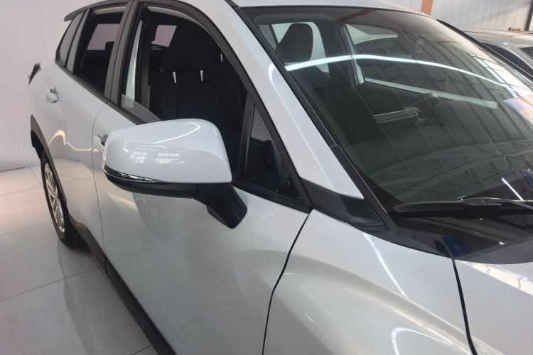 丰田 锋兰达 2023款 2.0L CVT精英版局部细节9002