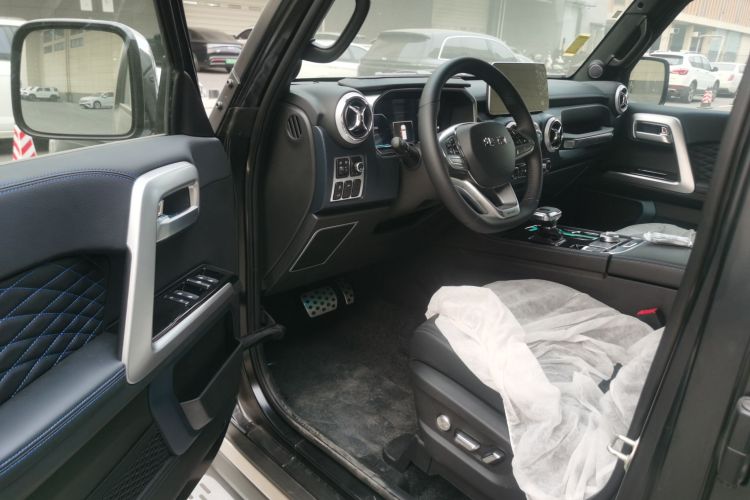 北京越野 北京BJ40 2024款 2.0D 刀锋英雄荣耀版中控内饰7002