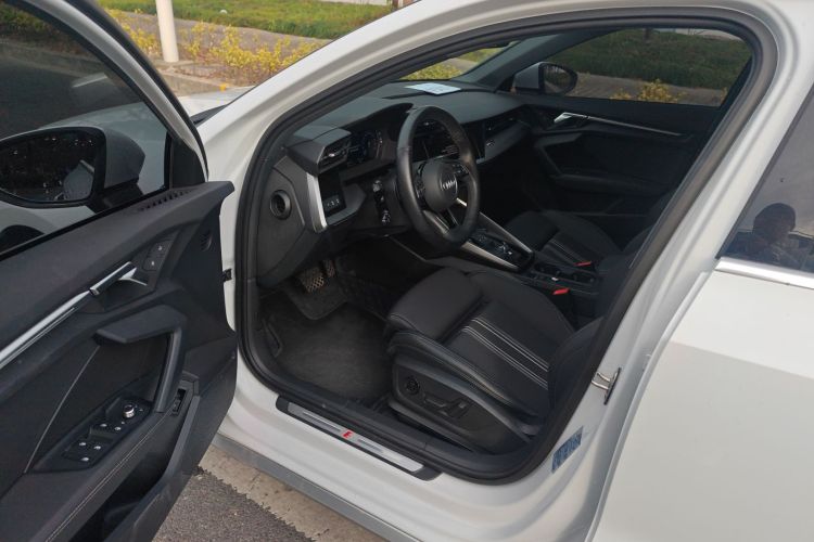 奥迪A3 2023款 改款 Sportback 35 TFSI 时尚运动型中控内饰7002