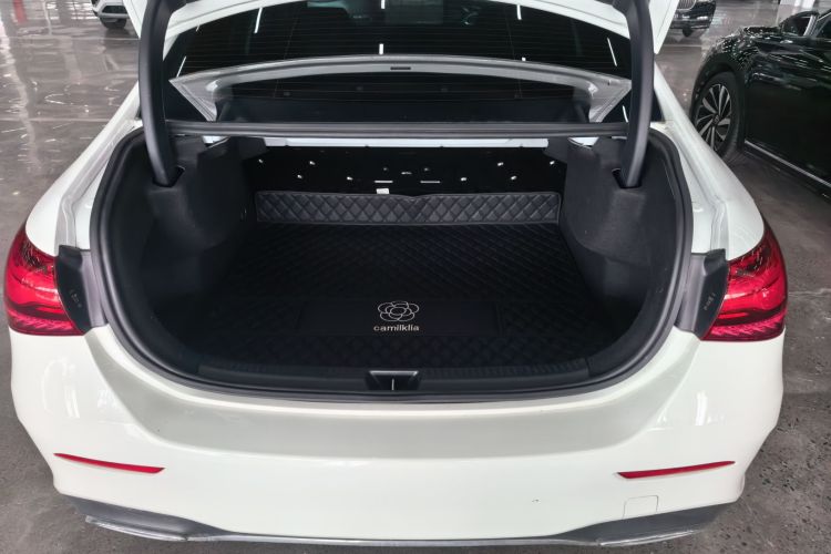 奔驰A级 2023款 A 180 L局部细节23