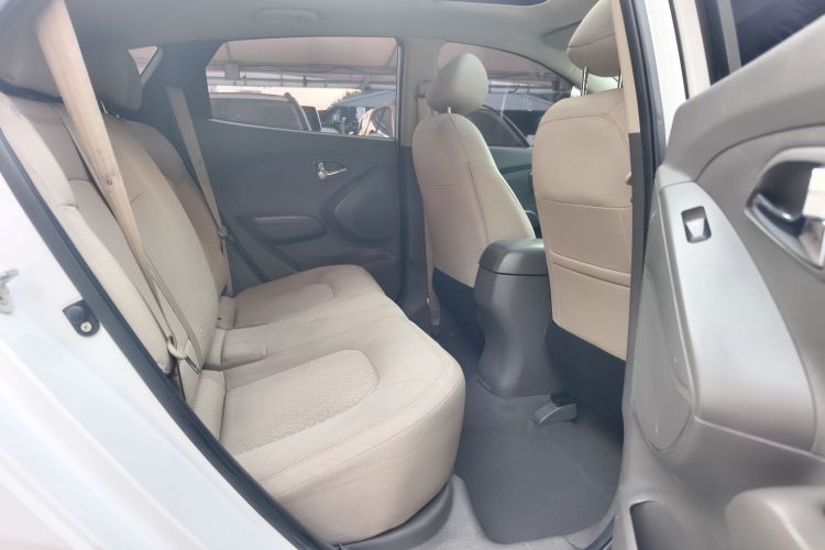 北京现代ix35 2013款 2.0L 自动两驱舒适型GL 国IV中控内饰7003