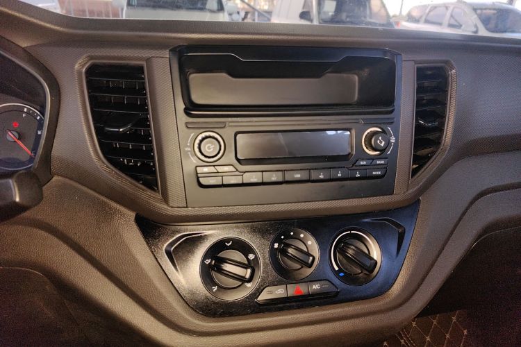 五菱汽车 五菱宏光V 2022款 1.5L劲享版电动助力LAR局部细节16