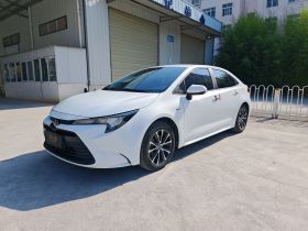 丰田 雷凌 2024款 智能电混双擎 1.8L 领先版