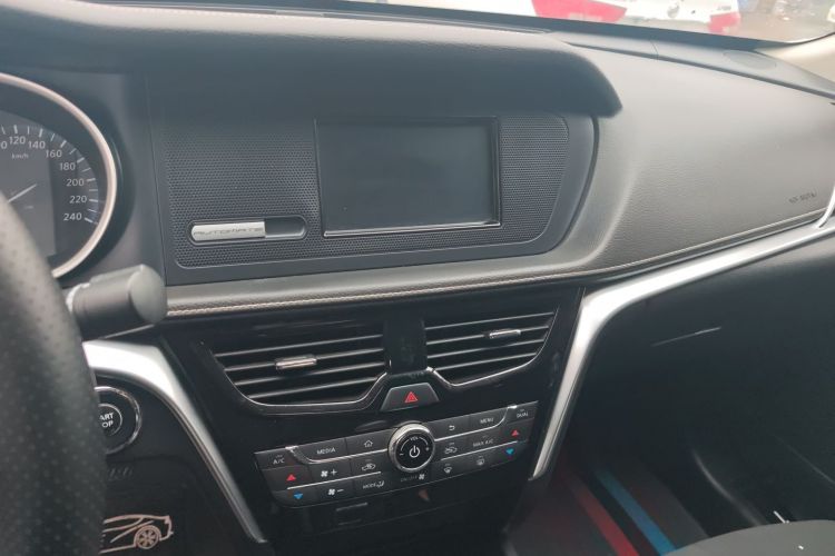 启辰T90 2017款 2.0L 手动风尚版局部细节16