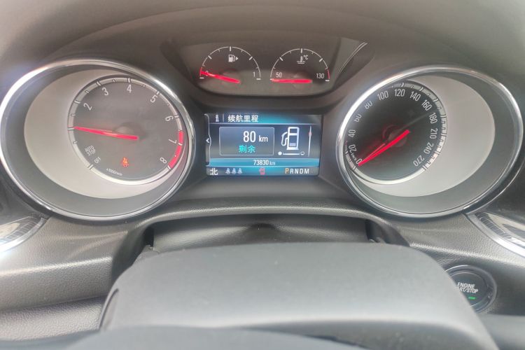 别克 君威 2019款 20T 精英型 国VI中控内饰15