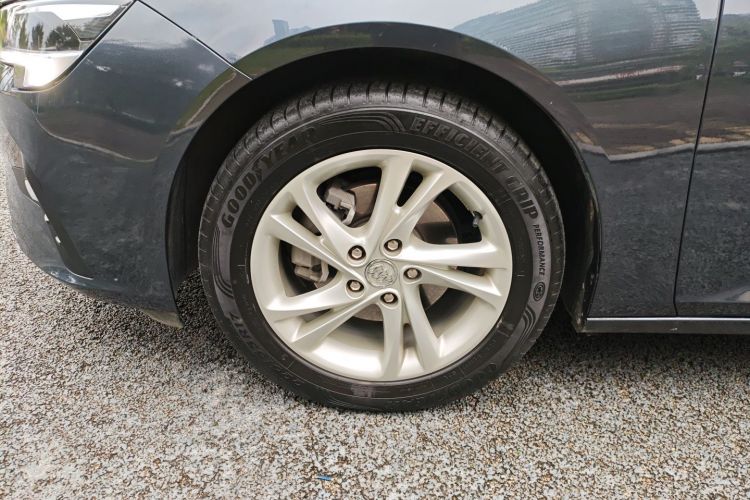 别克 君威 2020款 552T 精英型车身外观6008