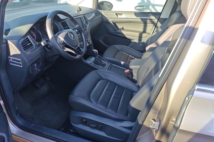 大众 高尔夫·嘉旅 2016款 280TSI 自动豪华型中控内饰7002