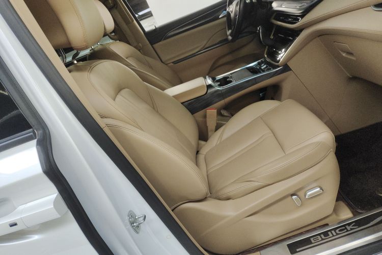 别克GL8 2021款 ES陆尊 653T 尊享型局部细节9007