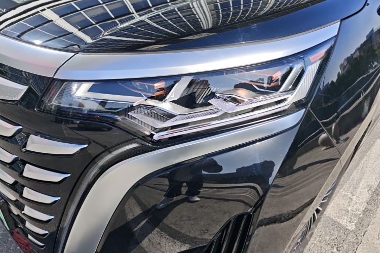 腾势D9 2022款 DM-i 970 四驱尊荣型局部细节36