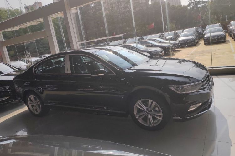 大众 迈腾 2025款 众享款 280TSI DSG舒适型车身外观6002