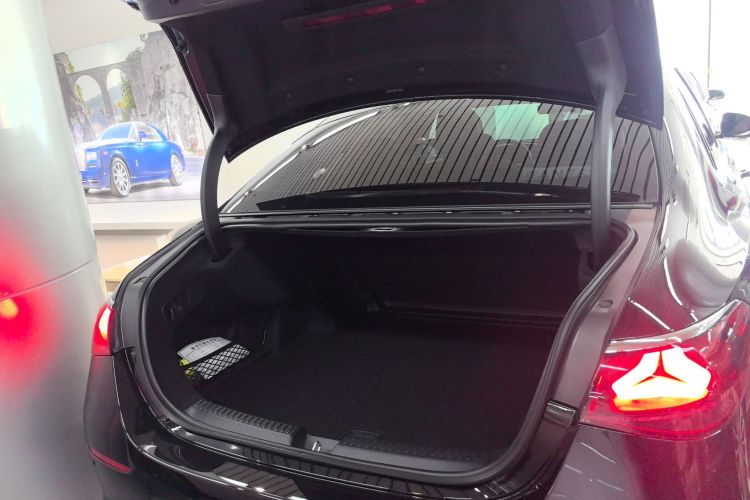 奔驰E级 2024款 E 300 L 时尚型局部细节23