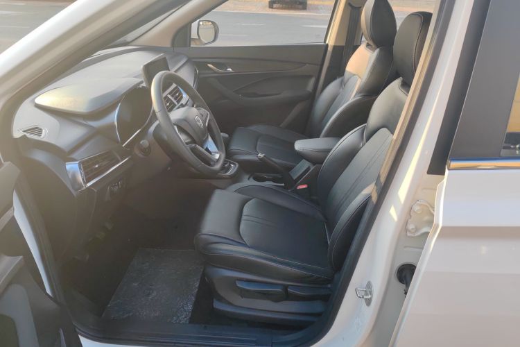 宝骏360 2018款 1.5L 手动精英型 国V中控内饰7002