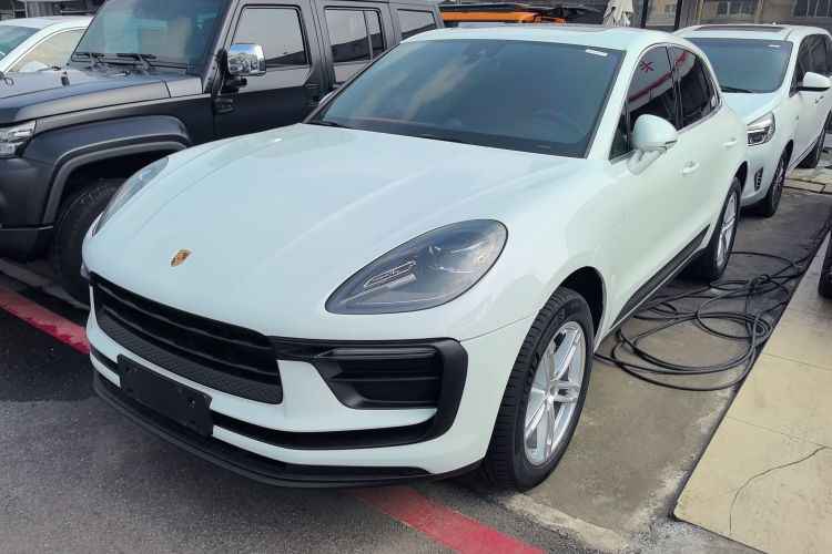 保时捷 2024款 Macan 2.0T车身外观1
