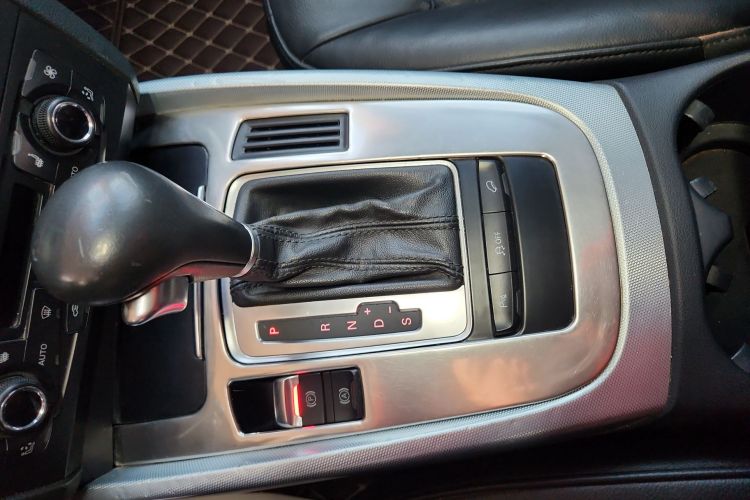 奥迪Q5 2011款 2.0TFSI 技术型局部细节18