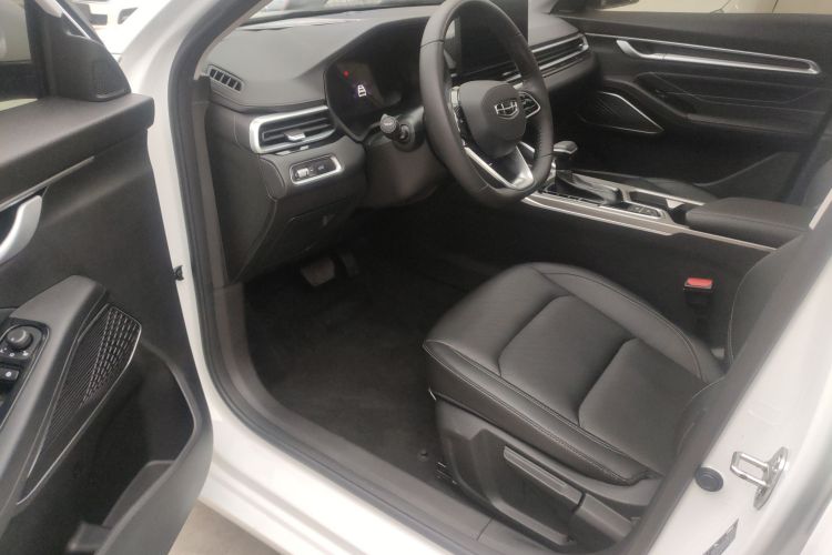 吉利汽车 帝豪 2023款 第4代冠军版 1.5L CVT豪华型中控内饰7002