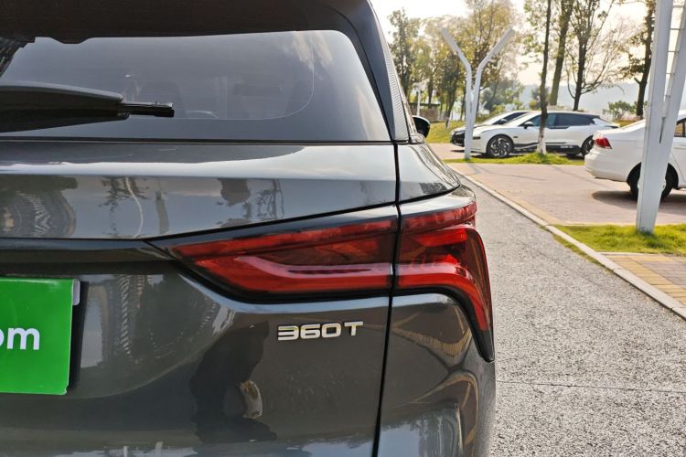 长安CS75 PLUS 2022款 2.0T 自动领航型车身外观6006