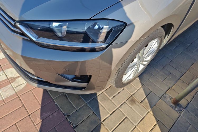 大众 高尔夫·嘉旅 2016款 280TSI 自动豪华型局部细节9001