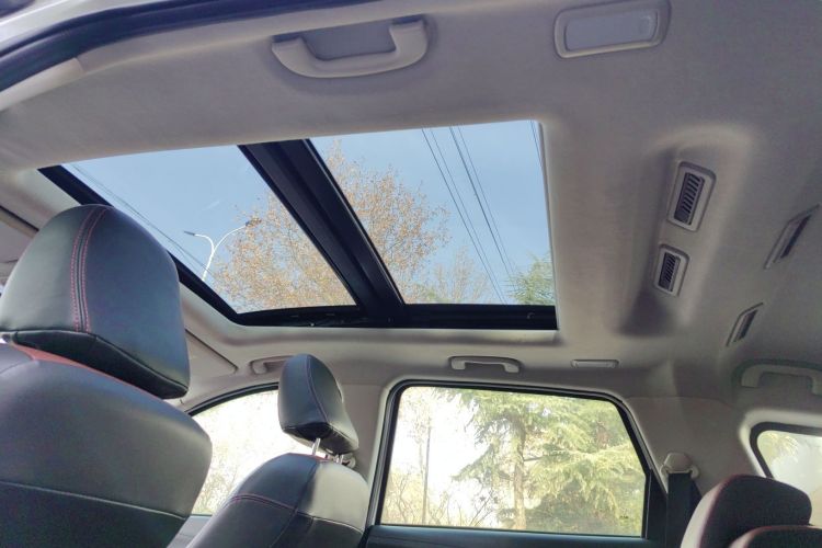 北汽幻速S3 2016款 S3L 1.5L 手动尊享型中控内饰7007