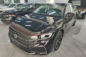 大众 帕萨特 2025款 出众款 330TSI 星空精英版