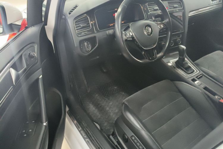 大众 高尔夫 2020款 挚爱版 280TSI DSG豪华型中控内饰7002