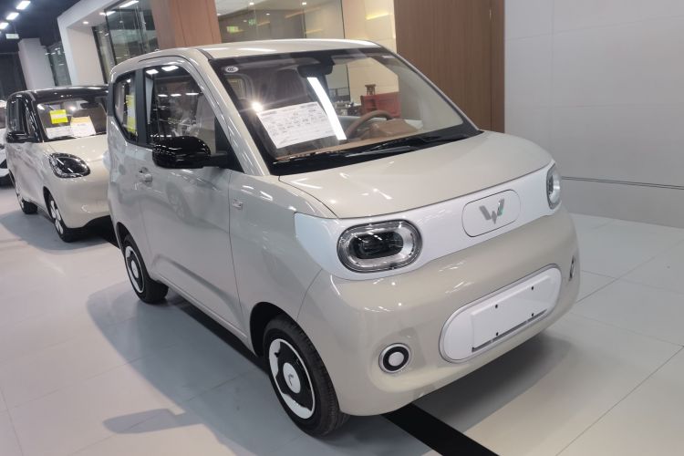 五菱汽车 宏光MINIEV 2024款 第三代 215km 青春版车身外观6002