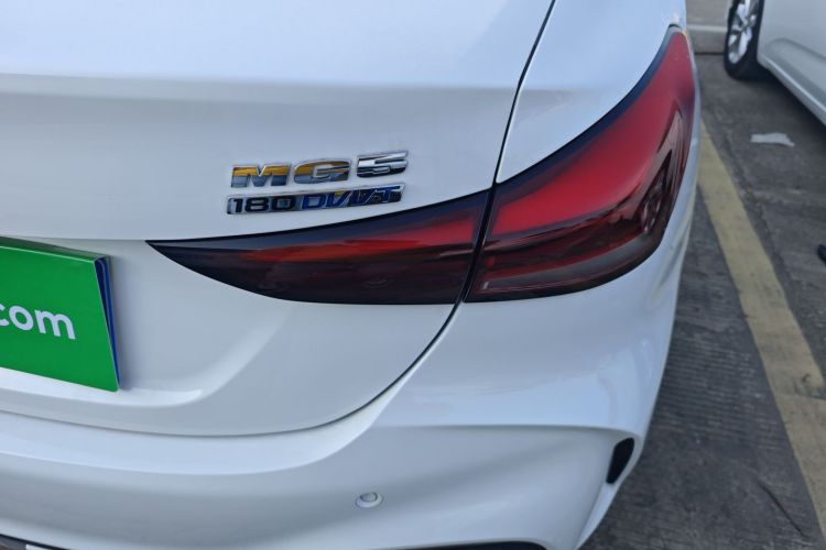 名爵 MG5 2025款 180DVVT 全球豪华版车身外观6005