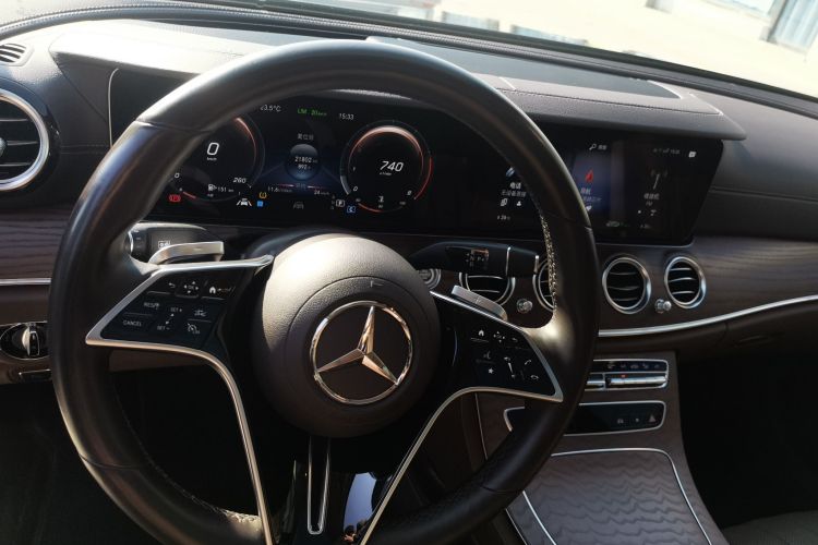 奔驰E级 2023款 E 300 L 尊贵型局部细节14