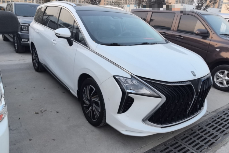 东风风行 风行游艇 2022款 1.5T DCT揽月版车身外观6002