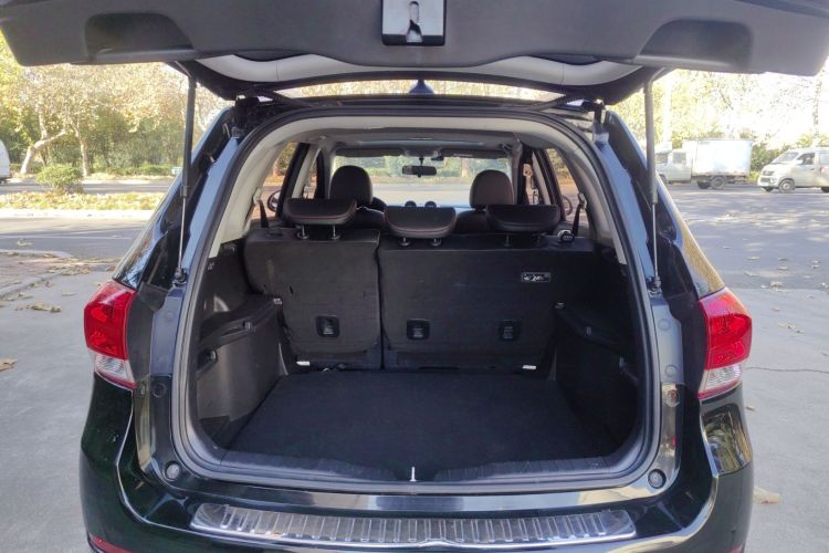 哈弗H6 2016款 升级版 1.5T 手动两驱精英型局部细节23