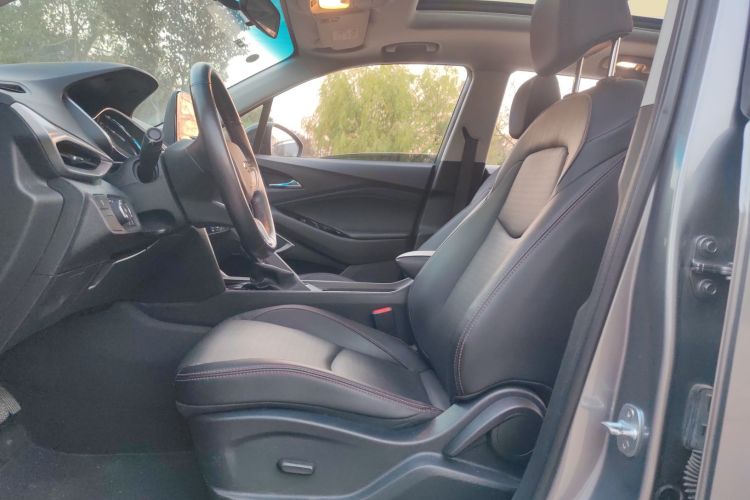 雪佛兰 沃兰多 2020款 轻混 Redline 530T 自动纵享版（5+2款）局部细节19