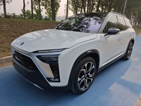 蔚来ES8 2020款 580KM 签名版 六座版