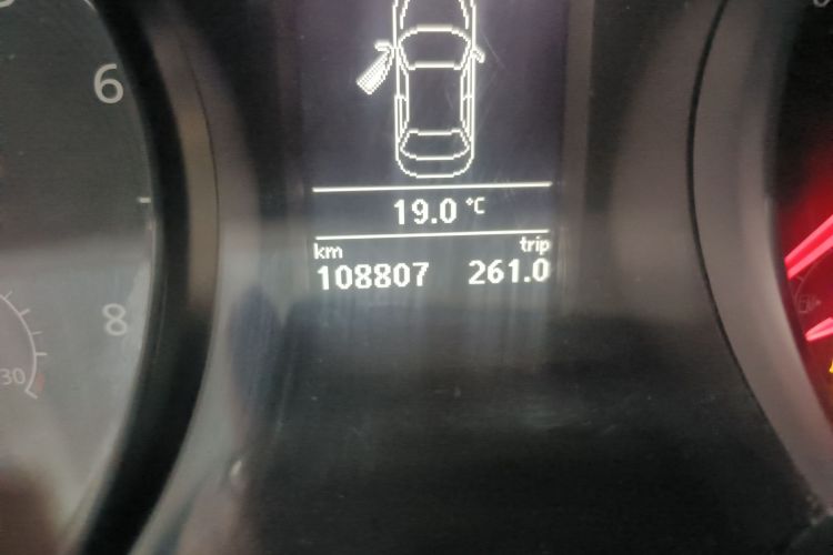 大众 帕萨特 2017款 330TSI DSG尊荣版中控内饰15