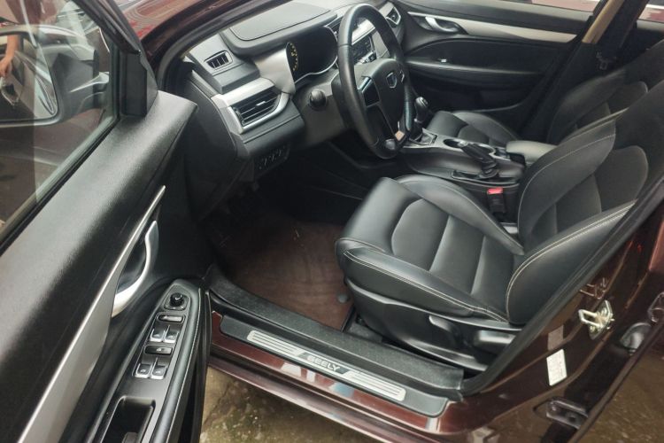 吉利汽车 帝豪 2018款 1.5L 手动向上互联版中控内饰7005