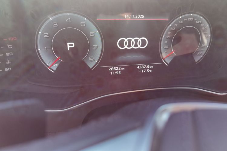 奥迪A6L 2024款 40 TFSI 豪华致雅型中控内饰15