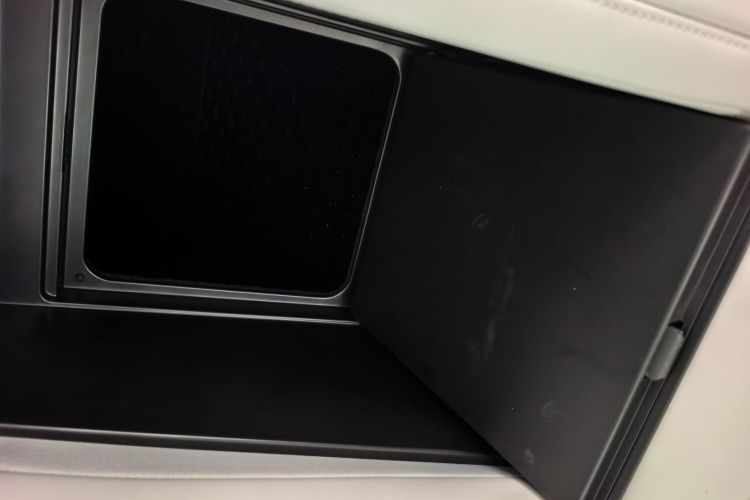 蔚来ET7 2024款 75kWh 行政版局部细节9003