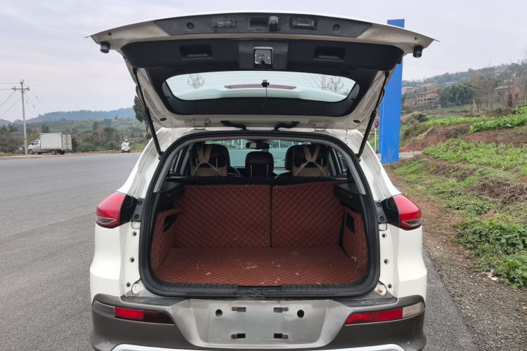 猎豹汽车 猎豹CS10 2017款 2.0T 自动豪华型局部细节23