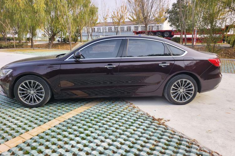 众泰Z700 2016款 1.8T DCT尊贵型车身外观6005