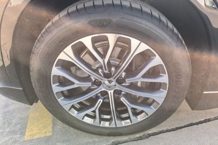 蔚来ES6 2025款 75kWh车身外观6003