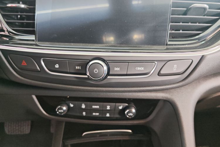 别克 君威 2022款 552T 智享型局部细节16