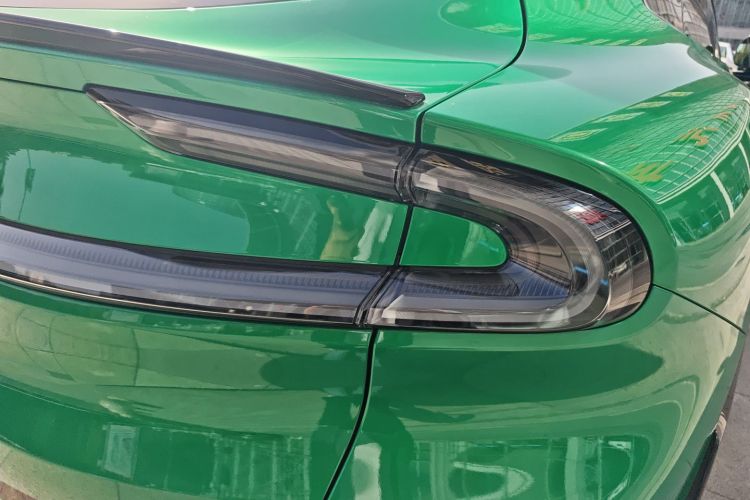 小米汽车 小米YU7 2025款 超长续航后驱版车身外观6006