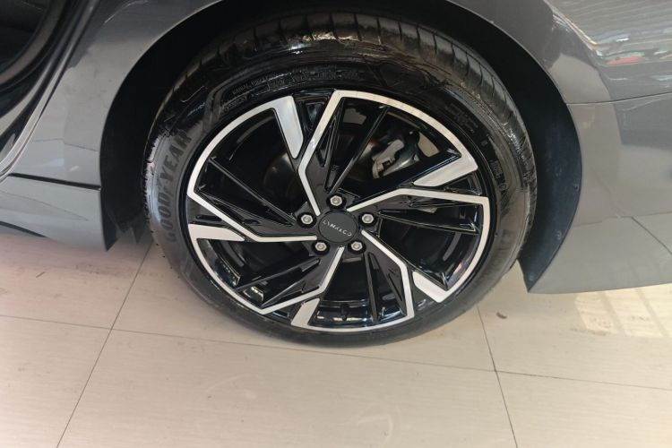 领克03 2023款 2.0TD DCT劲Pro局部细节9002