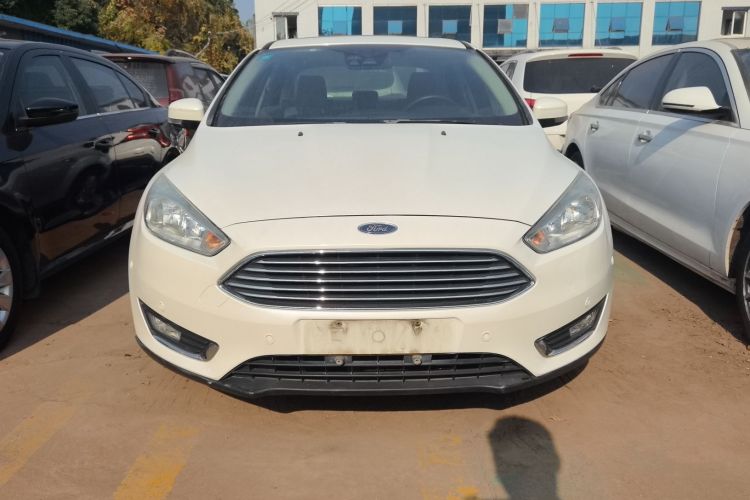 福特 福克斯 2015款 三厢 EcoBoost 180 自动旗舰型车身外观6004