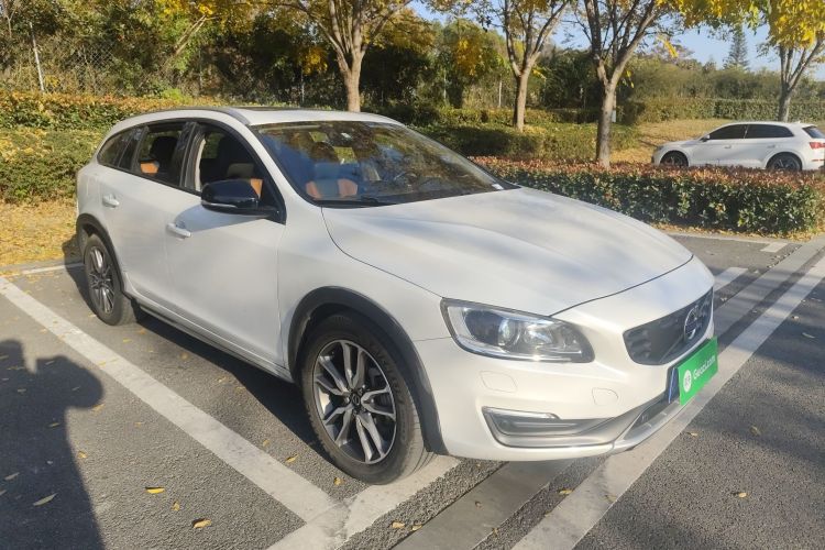 沃尔沃V60 2016款 Cross Country T6 AWD车身外观6002